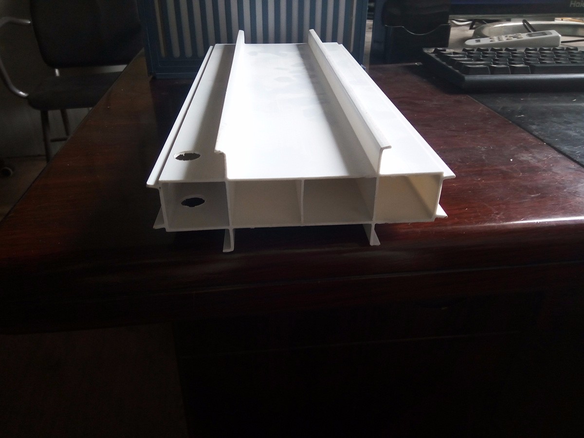 铜川立面拉缝板 (1)150MM宽拉缝板